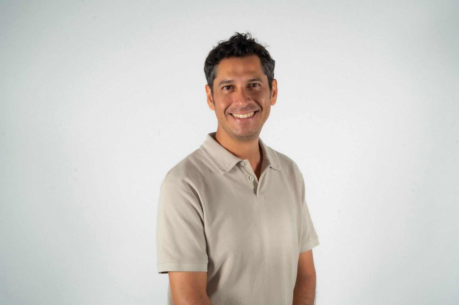 Mtro. Santiago Arreola
